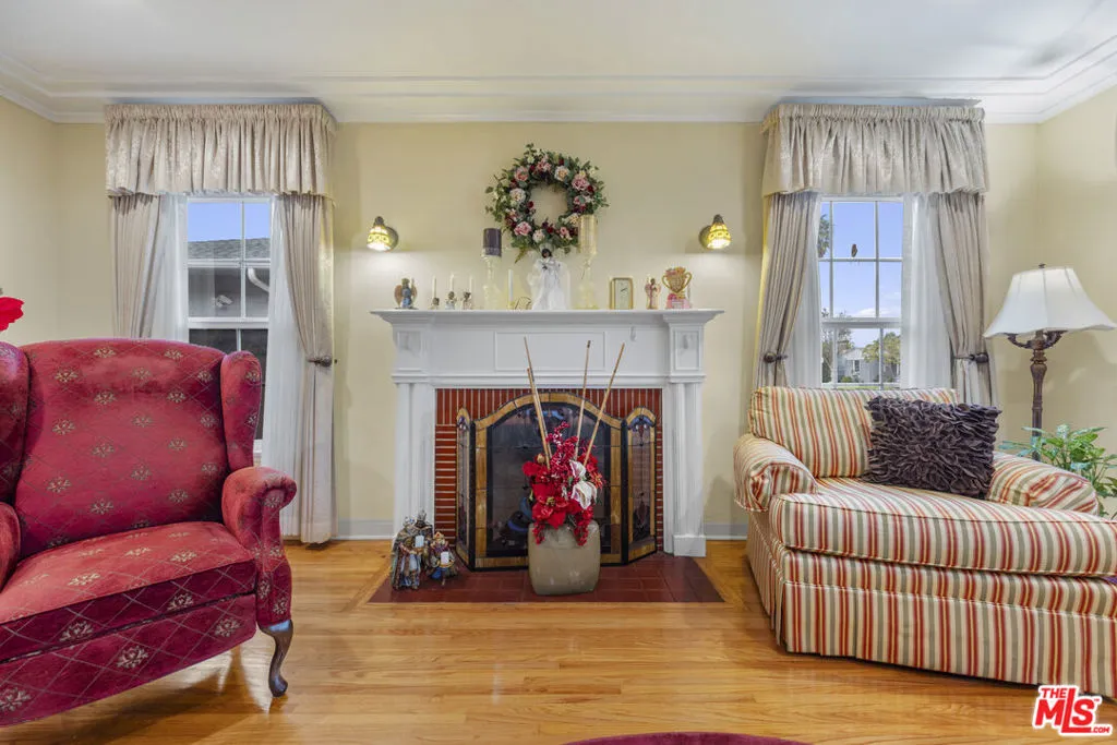 3763 Hepburn Avenue, Los Angeles, California 90018 home-pic-10